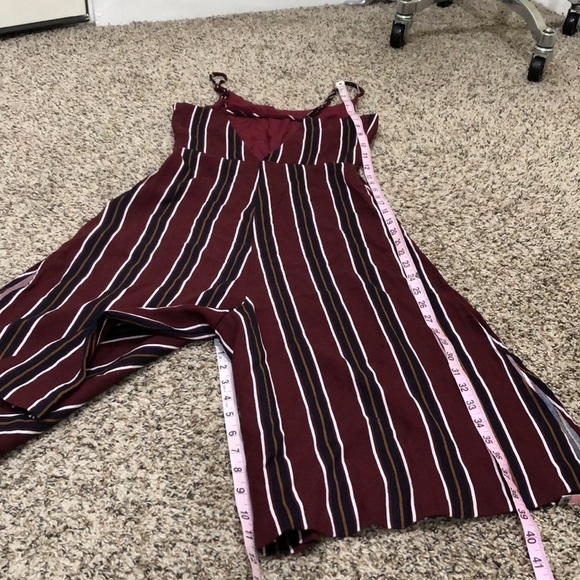 BP Wide Leg Cropped Jumpsuit Size XXS Burgundy Red Striped Cut Out Back - Picture 7 of 9